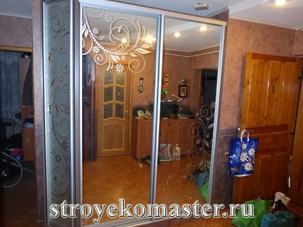 Шкаф купе в прихожей. Таганрог